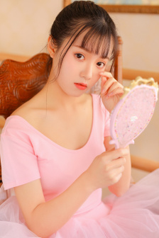 小女孩吃小男孩小叮叮游戏