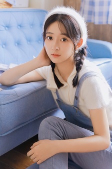 坐公交车最后一排轻一点
